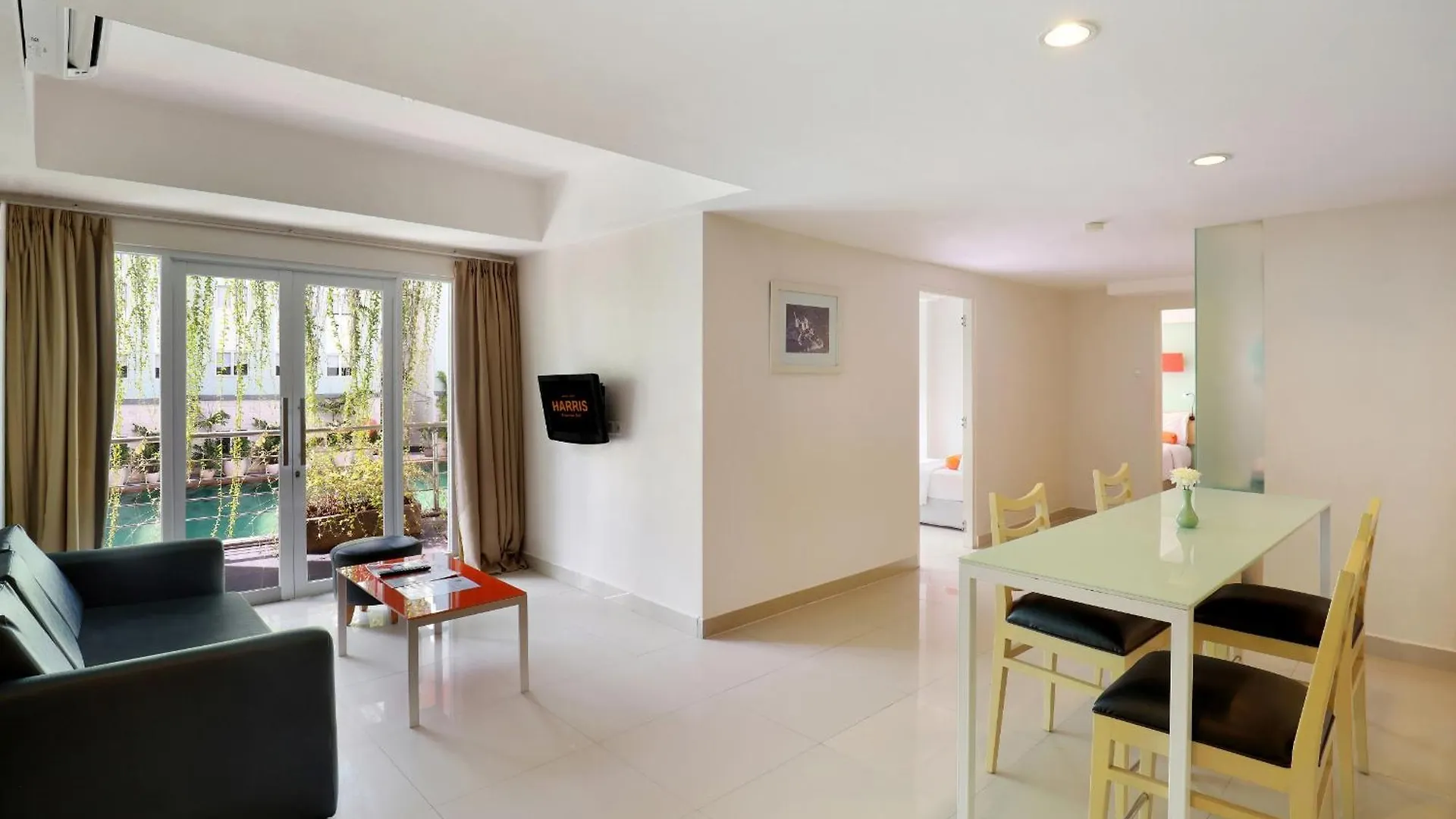 Harris Hotel & Residences Riverview Kuta, Bali 꾸따