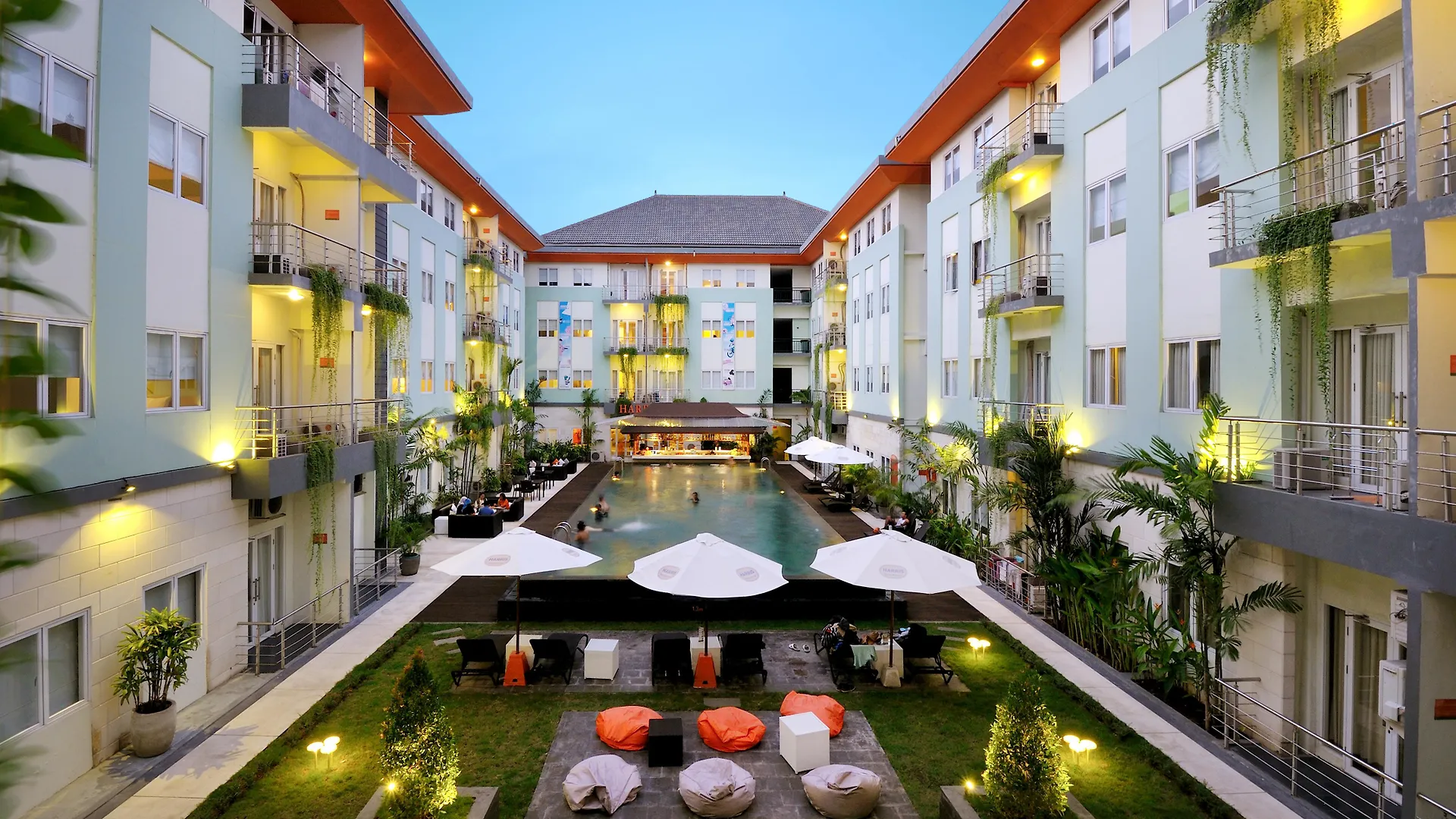 Harris Hotel & Residences Riverview Kuta, Bali - Associated Harris Kuta Lombok